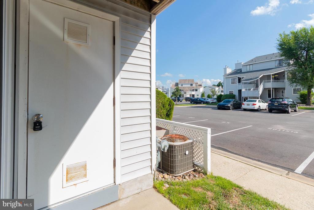 4107 TRACY COURT