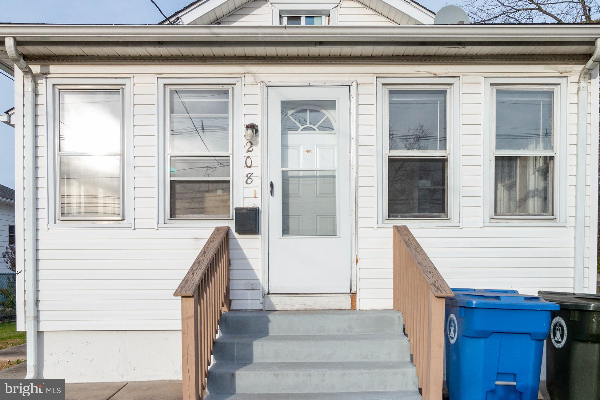 208 W RED BANK AVENUE
