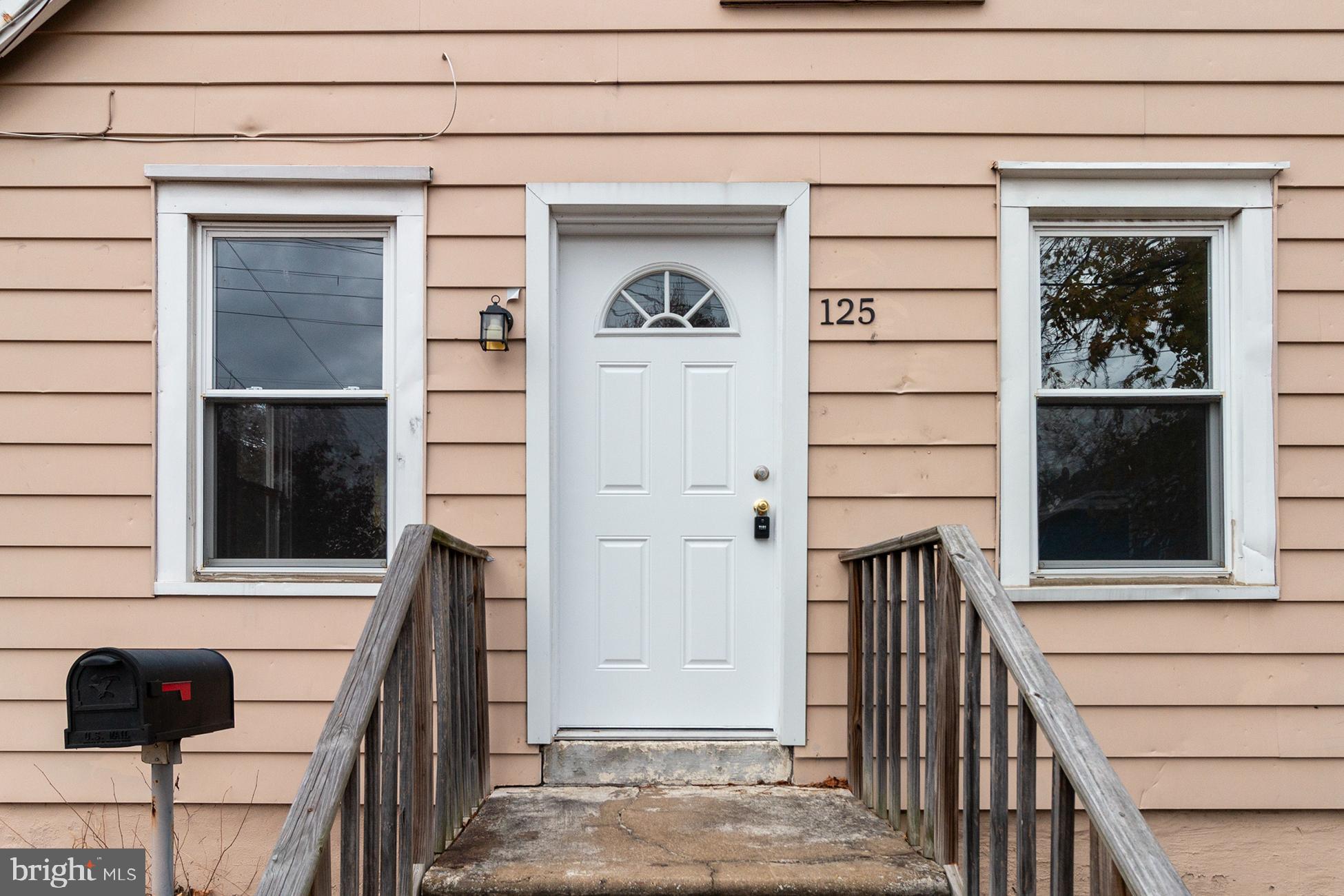 125 W MONROE STREET