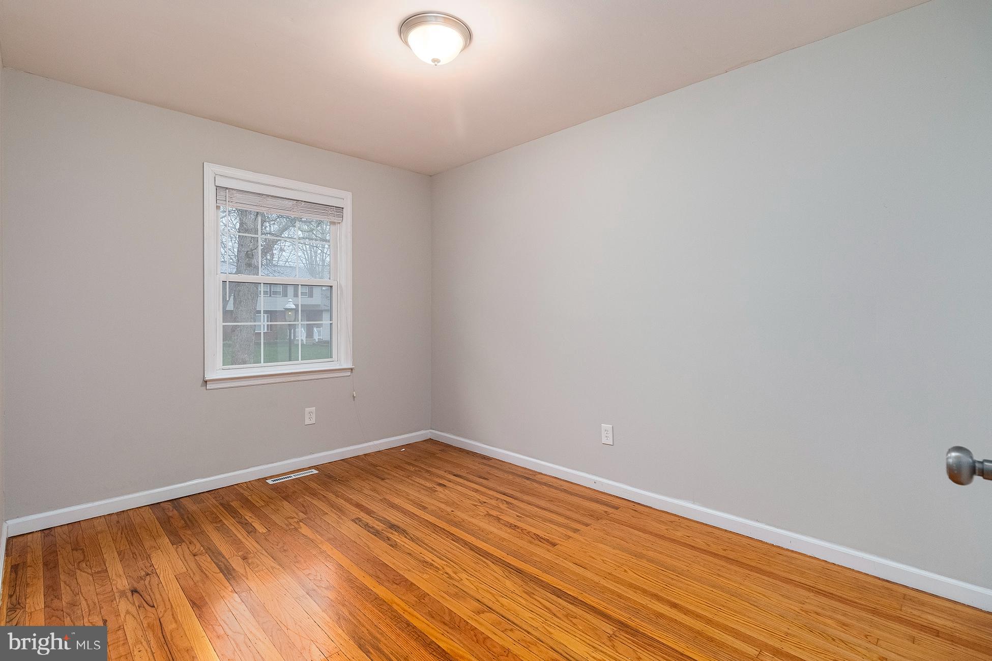 1626 RED OAK ROAD