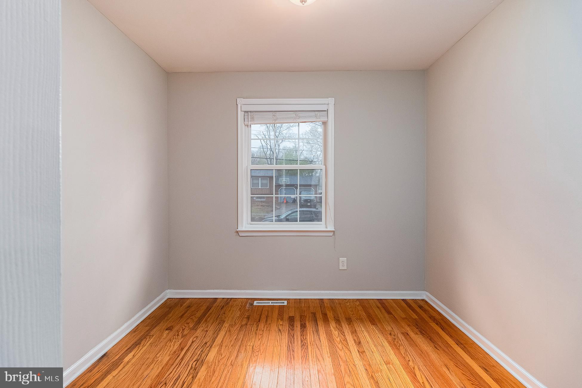 1626 RED OAK ROAD