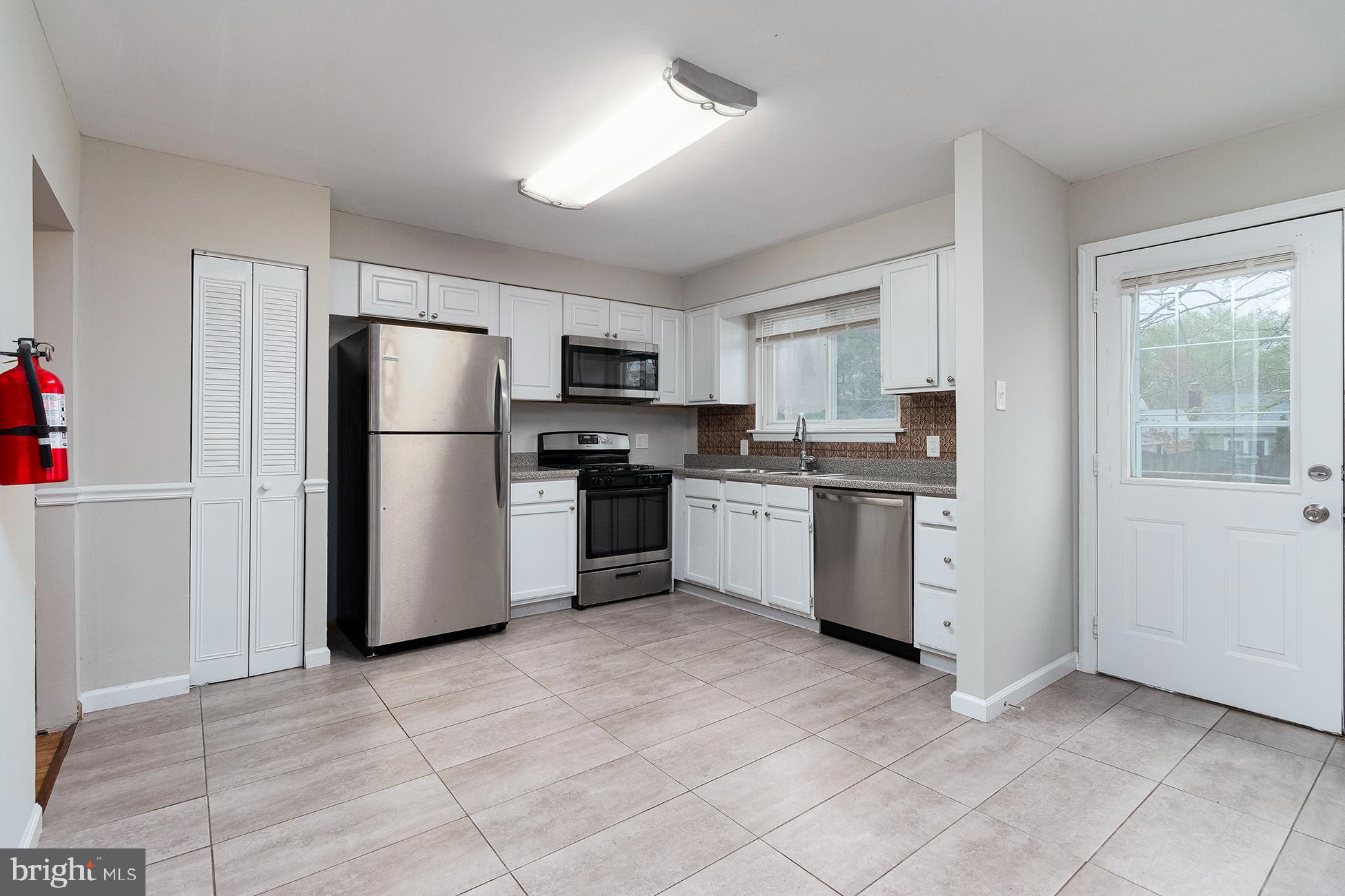 1626 RED OAK ROAD