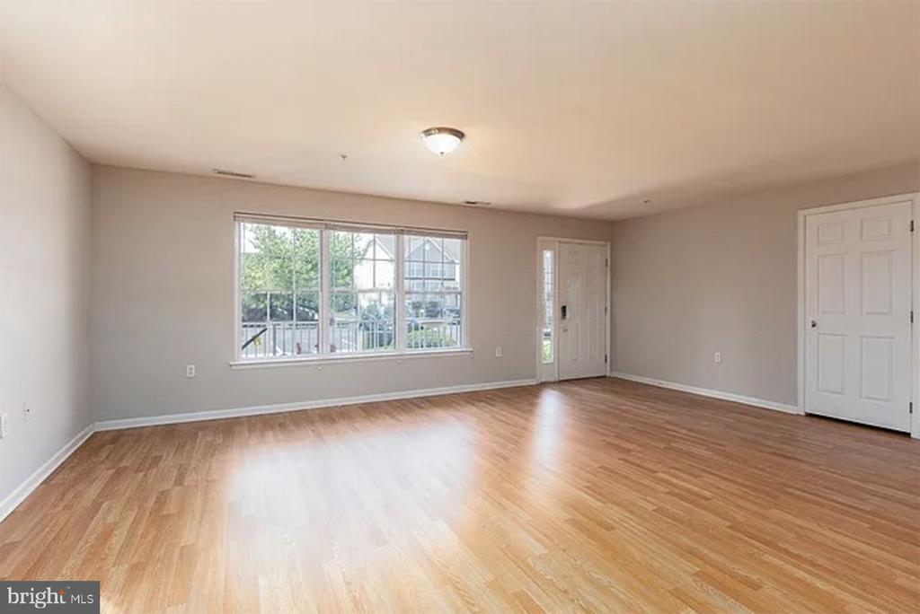 511 SUNFLOWER WAY