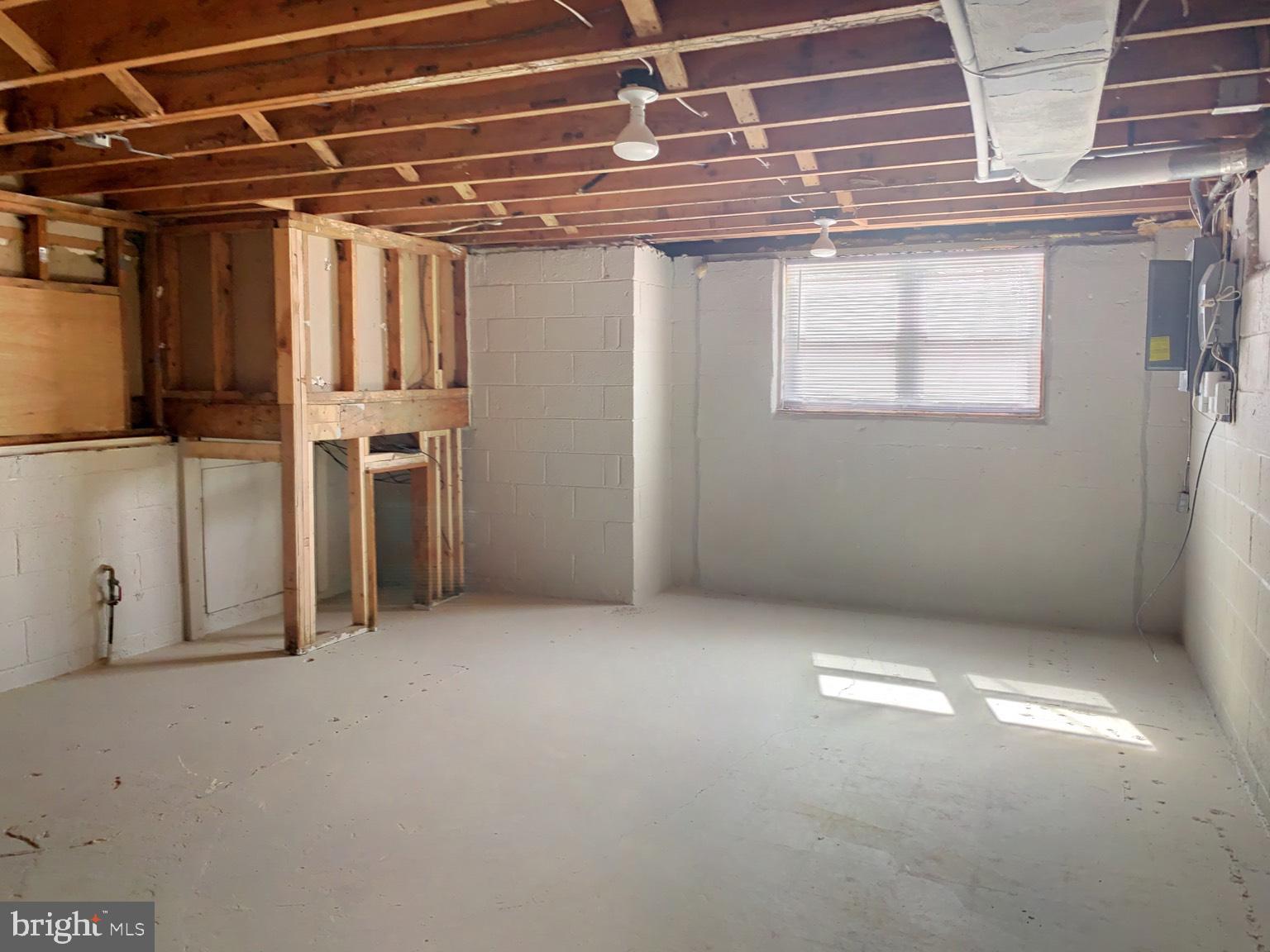 509 SPRUCE AVENUE