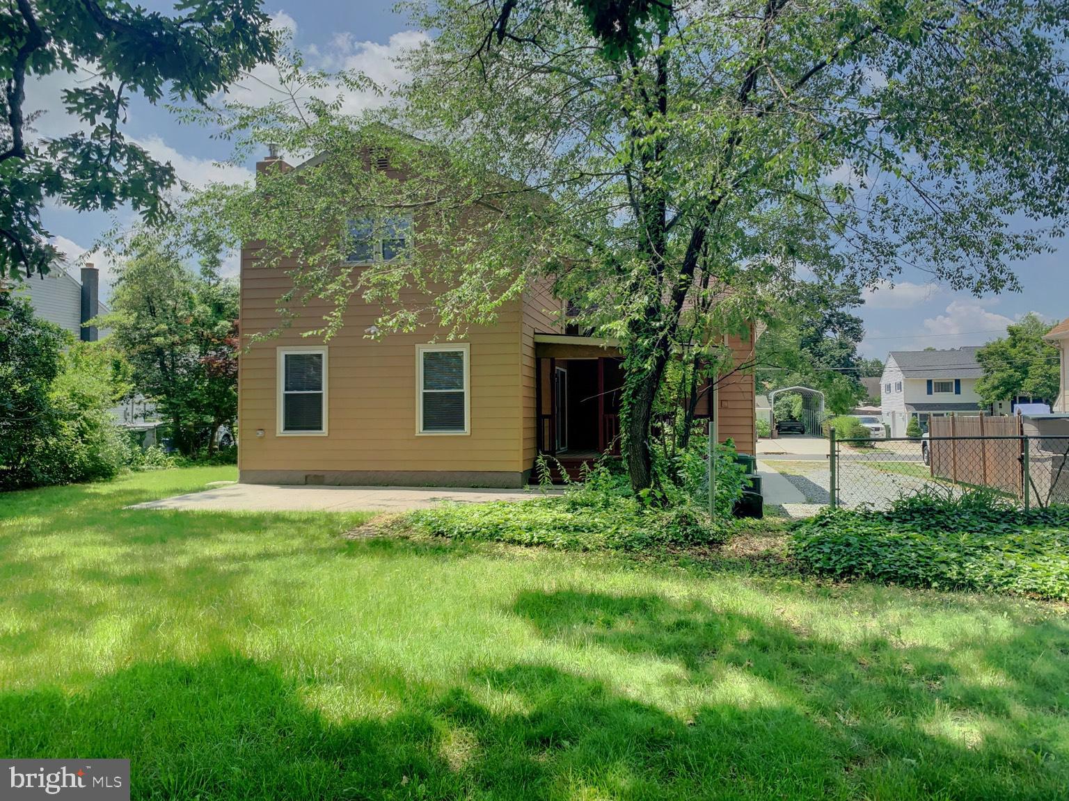 509 SPRUCE AVENUE