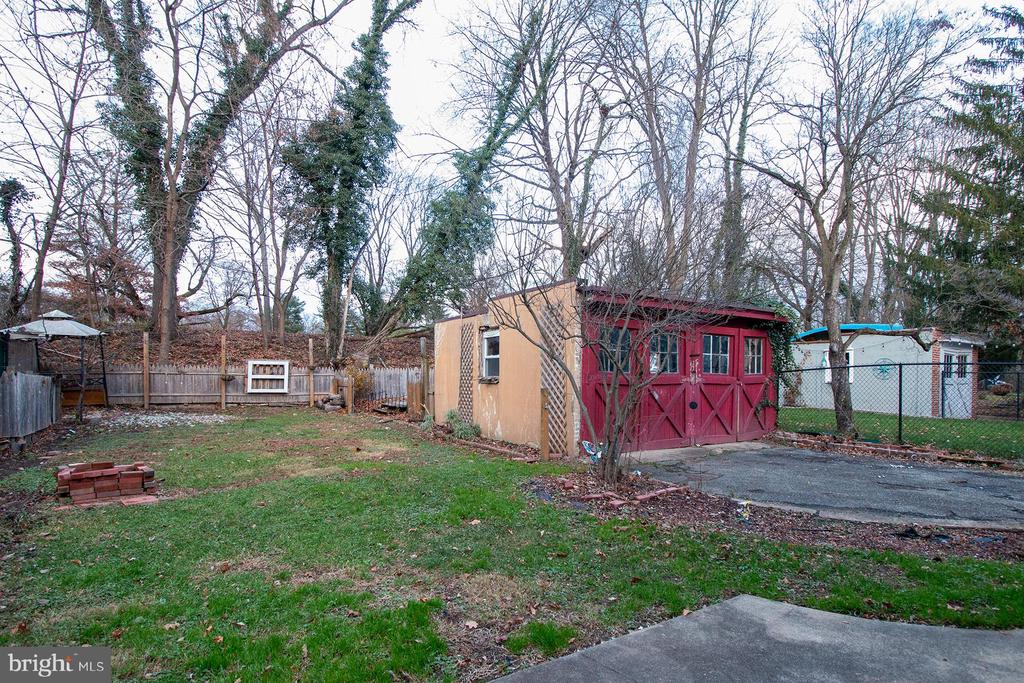 62 ABERNETHY DRIVE