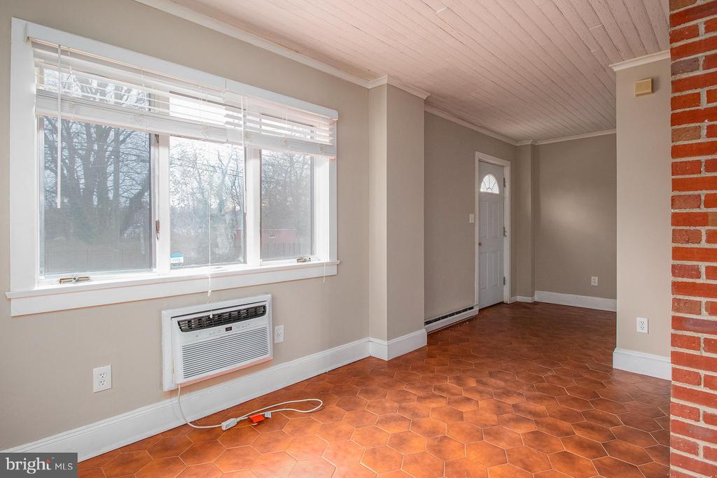 62 ABERNETHY DRIVE