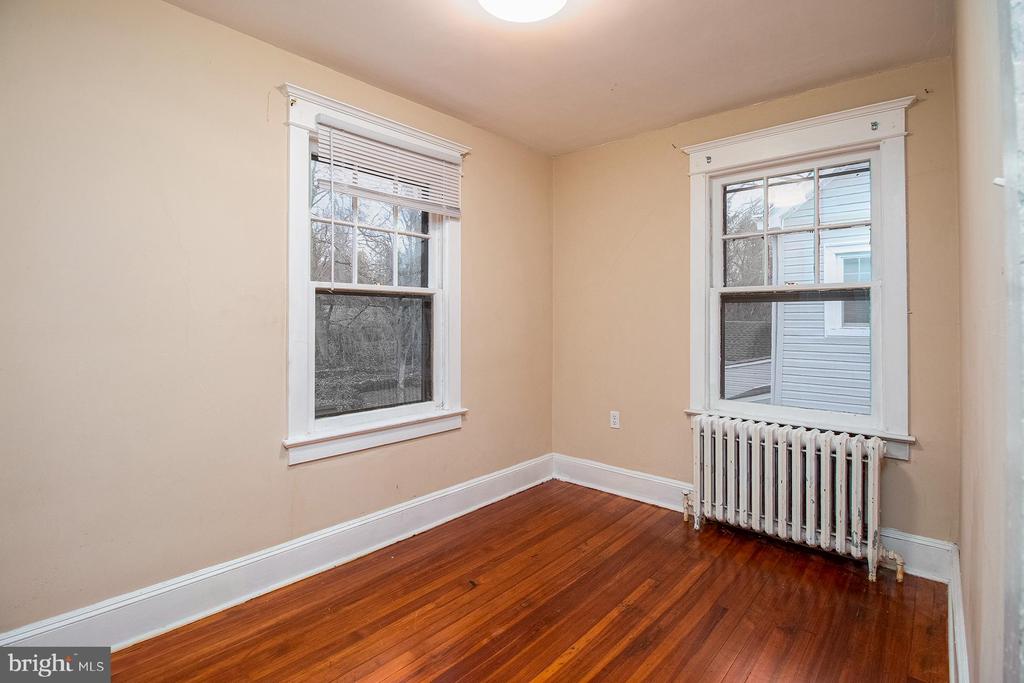 62 ABERNETHY DRIVE
