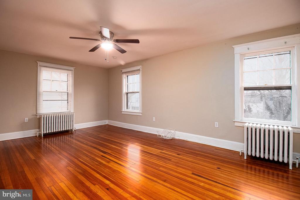 62 ABERNETHY DRIVE