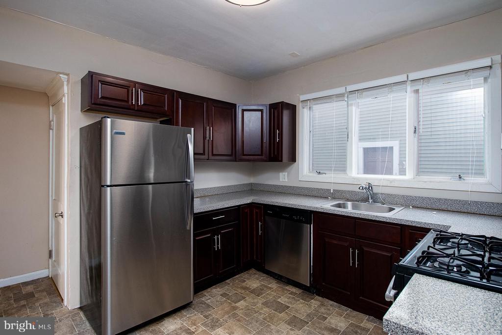 62 ABERNETHY DRIVE