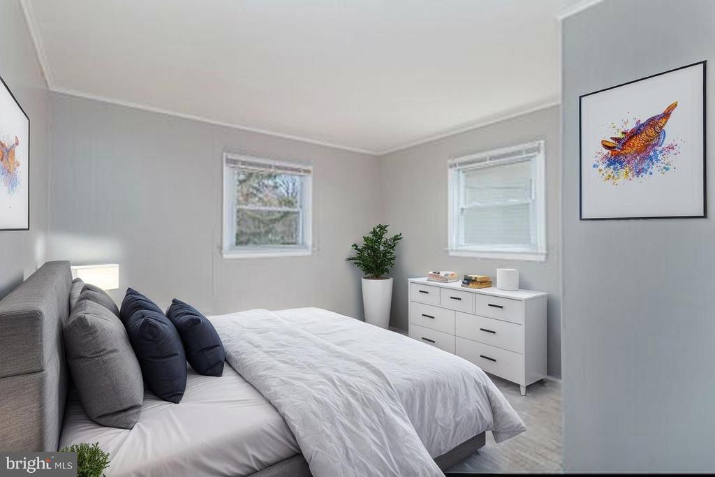 2557 WHITEHORSE MERCERVILLE