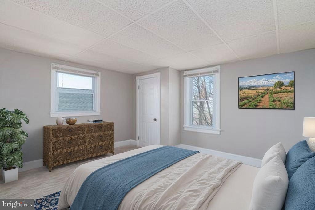 2557 WHITEHORSE MERCERVILLE
