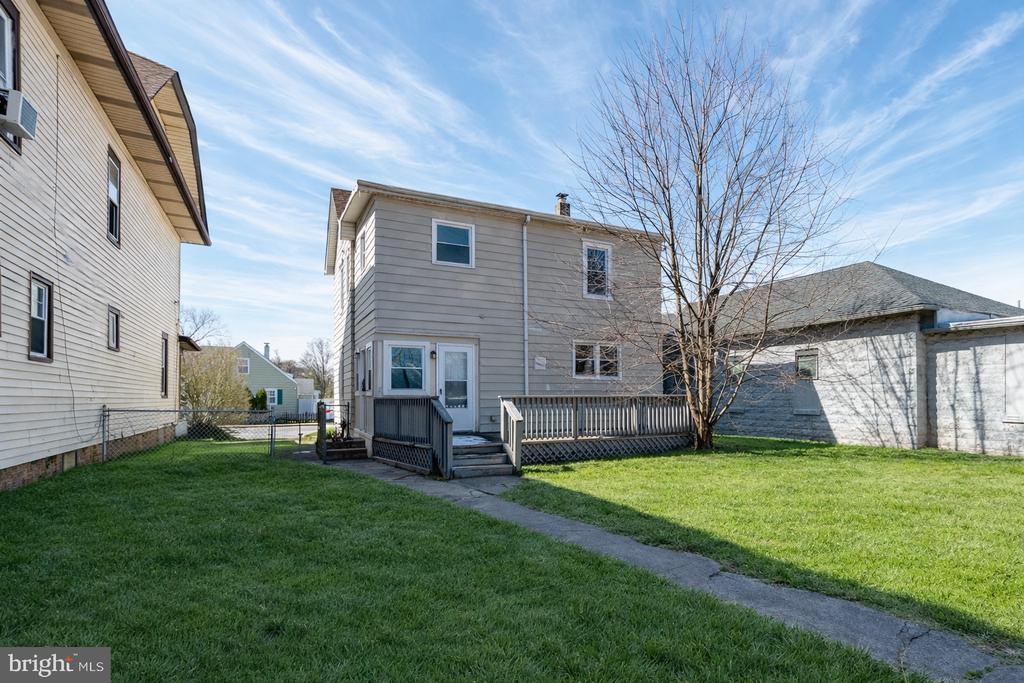 2557 WHITEHORSE MERCERVILLE