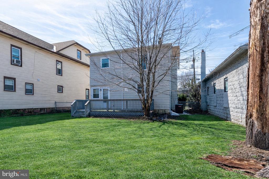 2557 WHITEHORSE MERCERVILLE