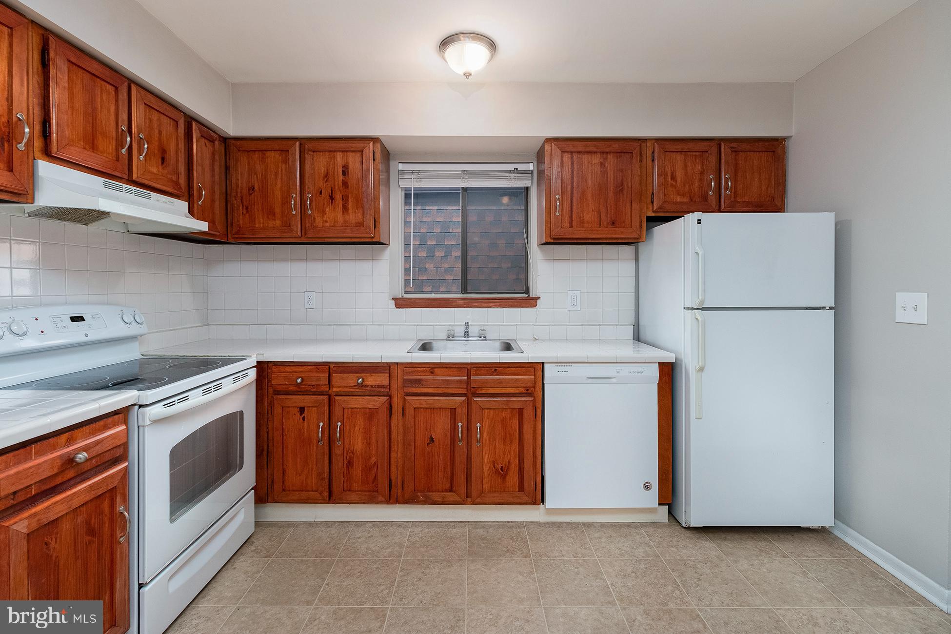 423 MEADOW WOODS LANE 310