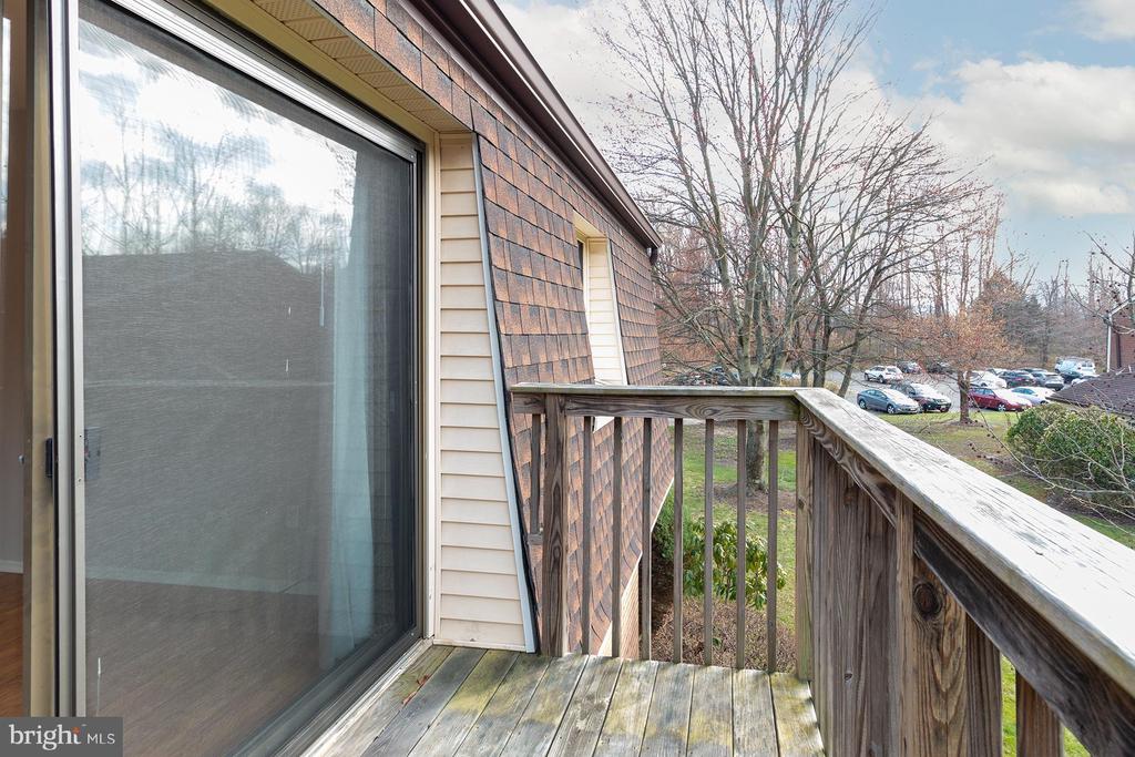 423 MEADOW WOODS LANE 310