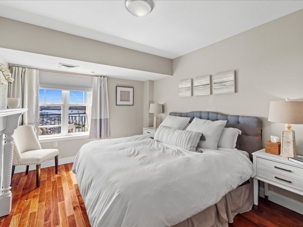 10 Seaport # 2616