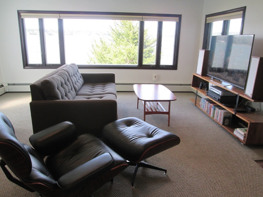 10 Shore Drive (Oceanfront)