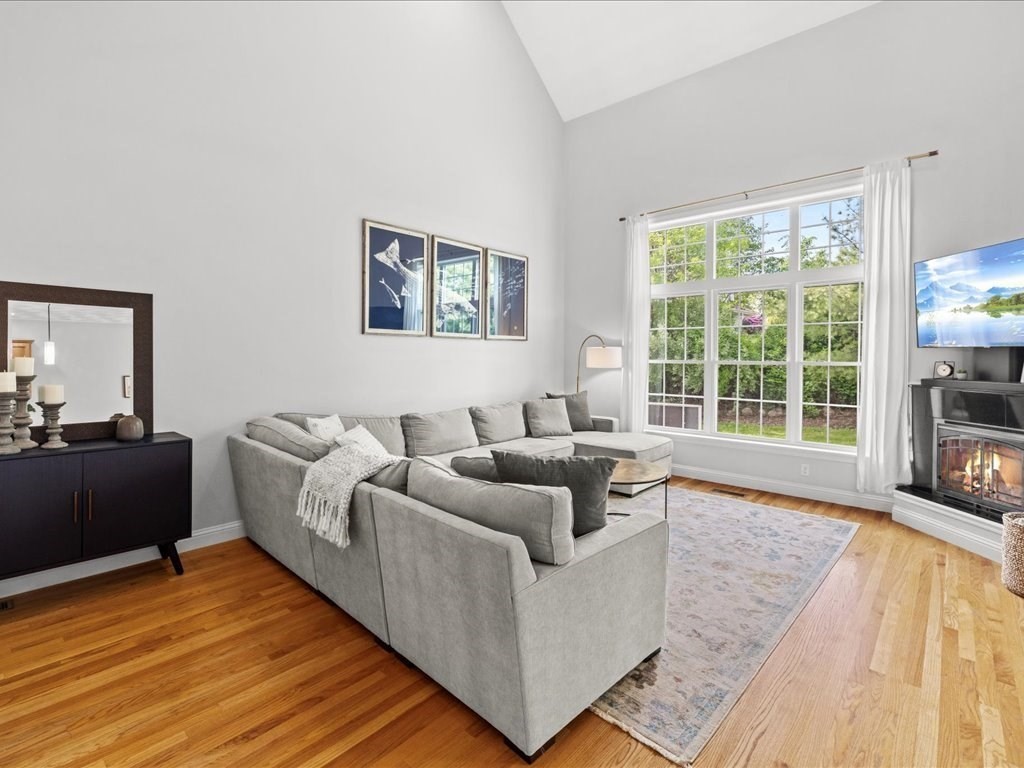 7 Garett Way # 7