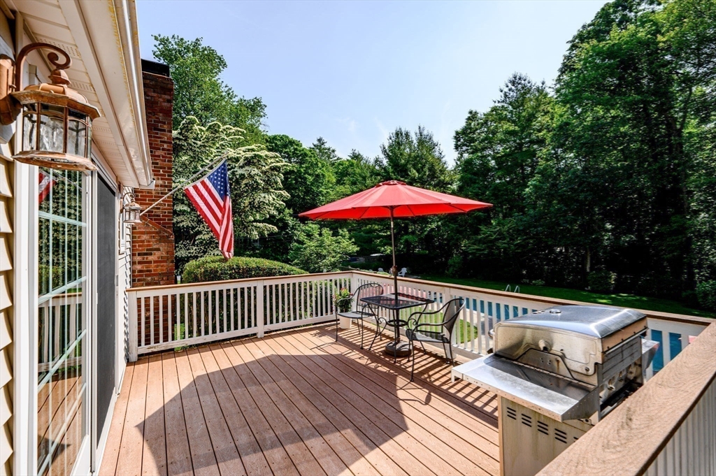 190 Colonial Dr