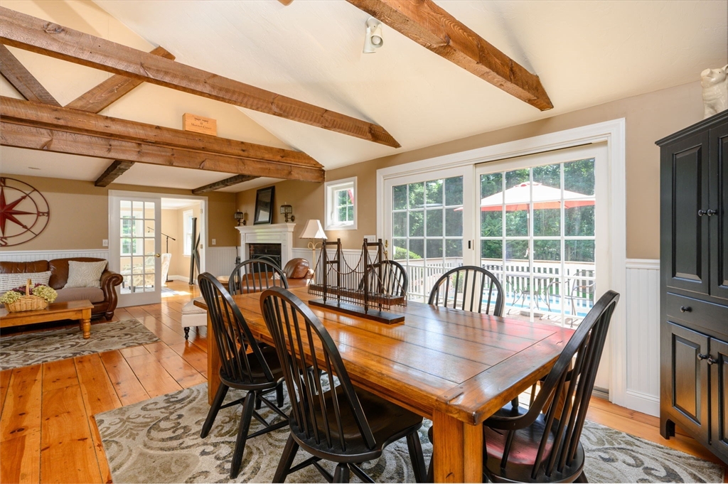 190 Colonial Dr