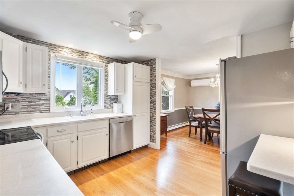 11 Sycamore Rd