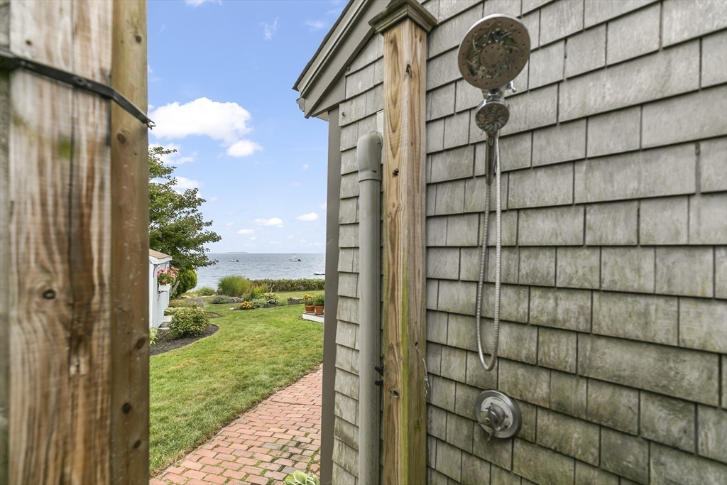 2 Braintree Ave.(Waterfront)
