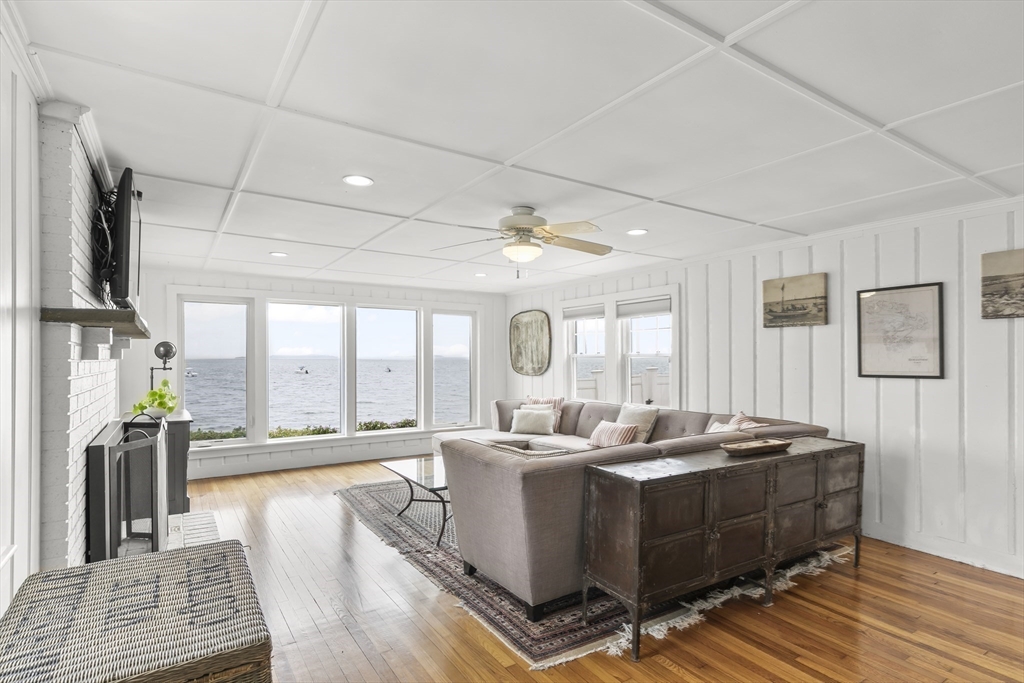 2 Braintree Ave.(Waterfront)