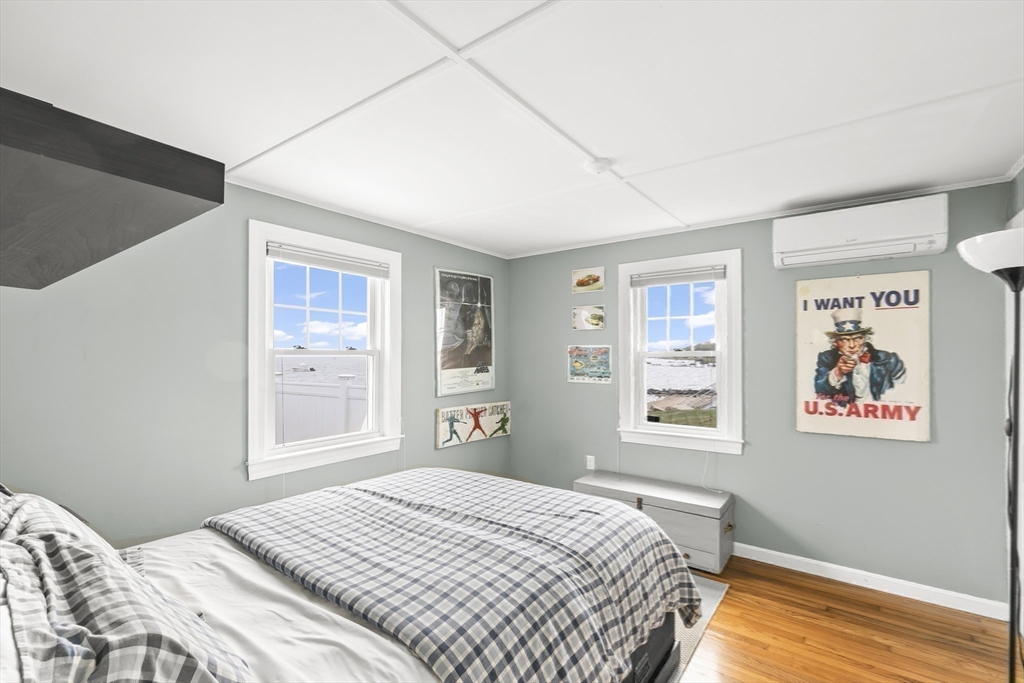 2 Braintree Ave.(Waterfront)
