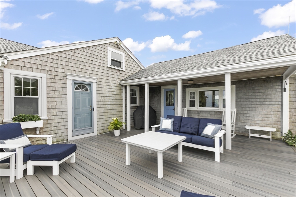 2 Braintree Ave.(Waterfront)