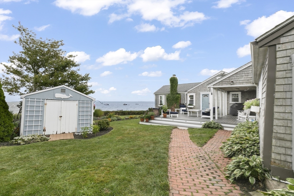 2 Braintree Ave.(Waterfront)