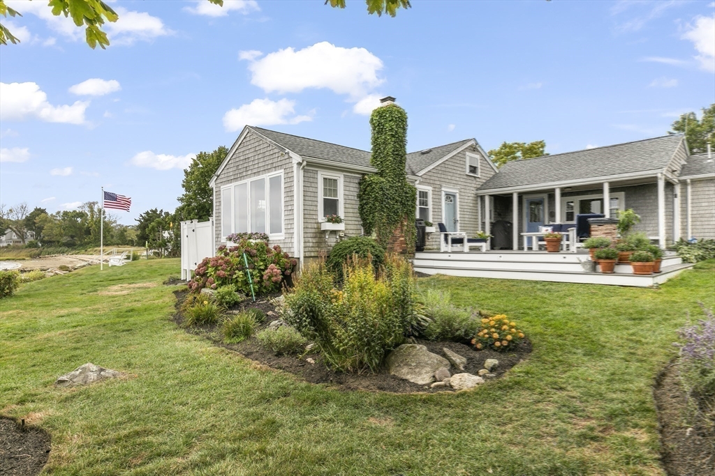 2 Braintree Ave.(Waterfront)