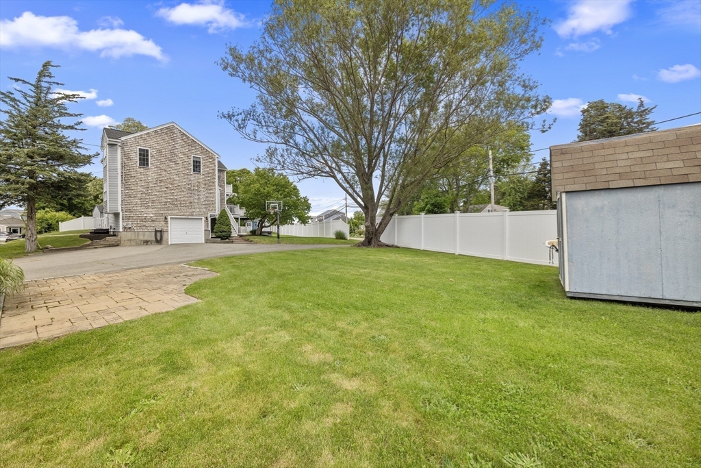 1137 Ferry Street
