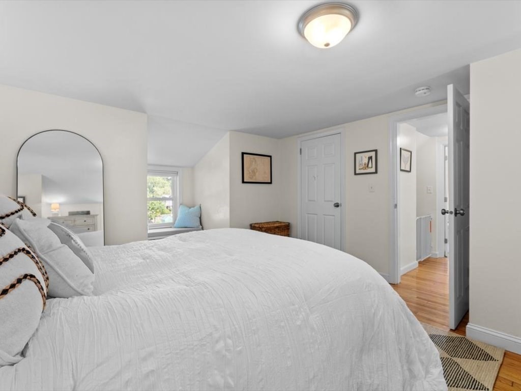 17 Clifton Ave