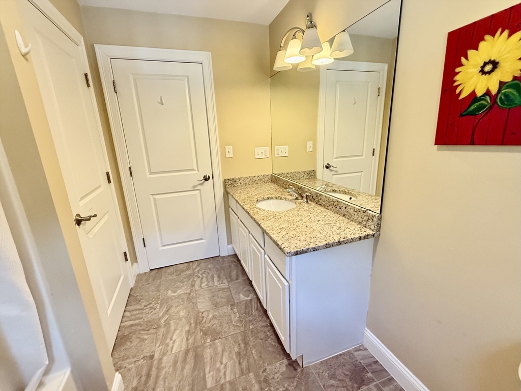 16 Seltsam Way
