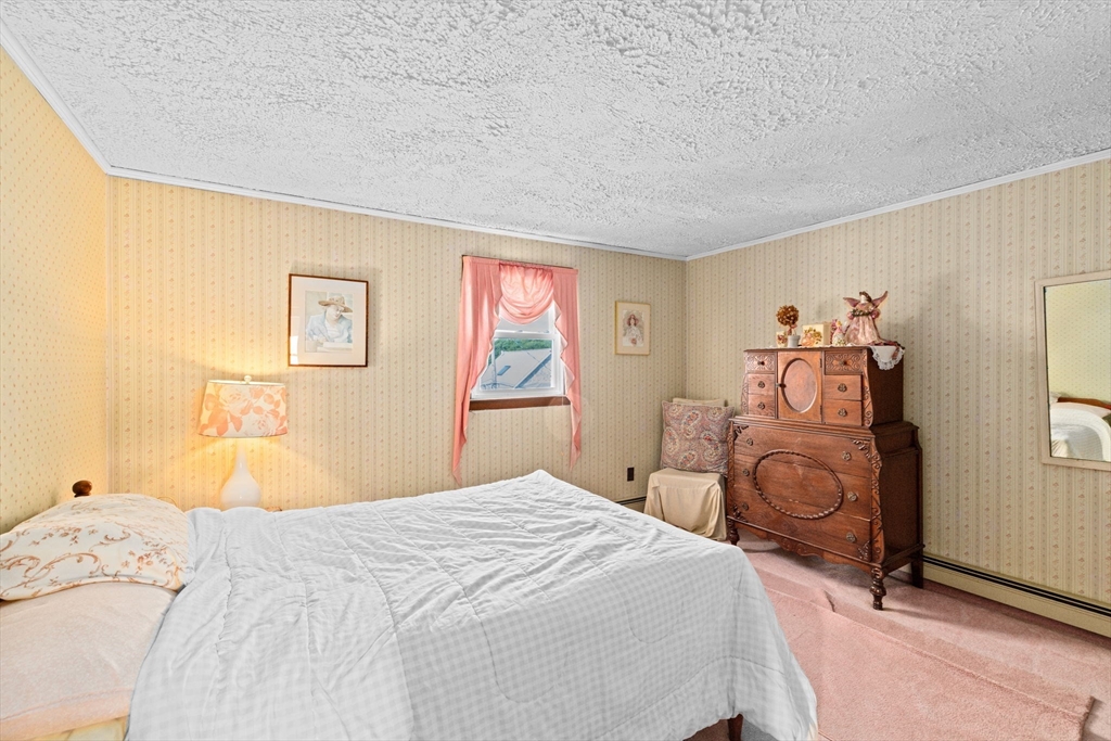 151 Glades Rd