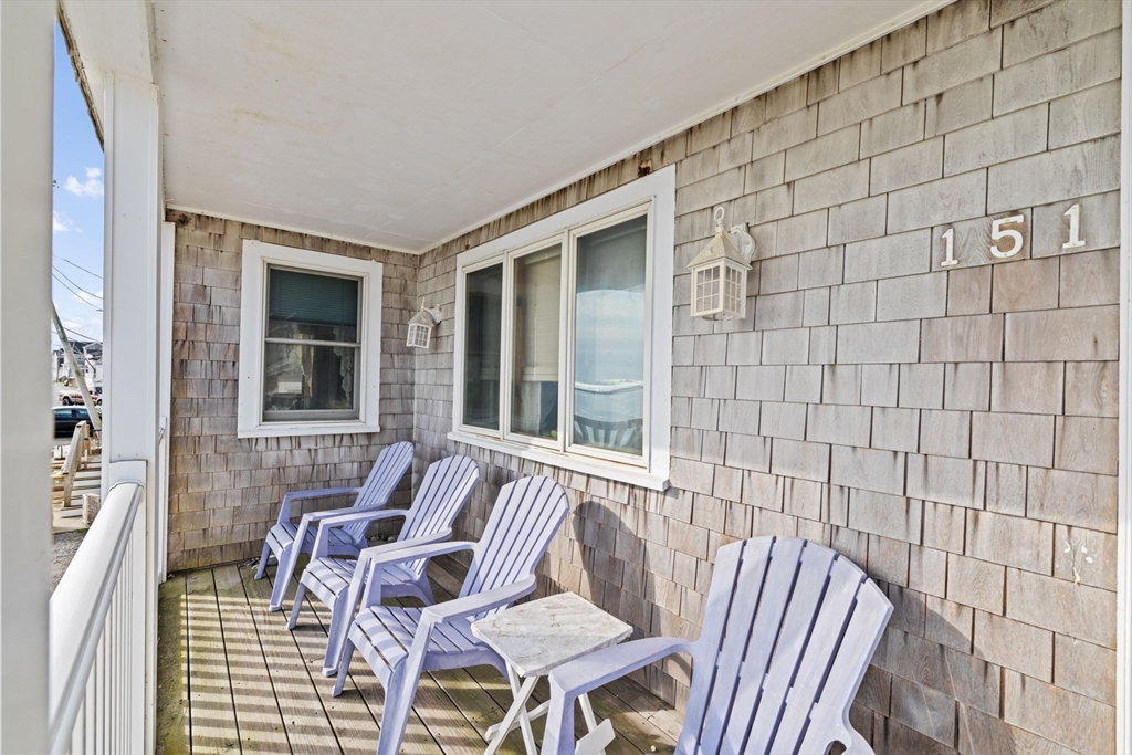 151 Glades Rd