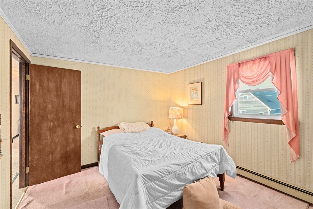 151 Glades Rd