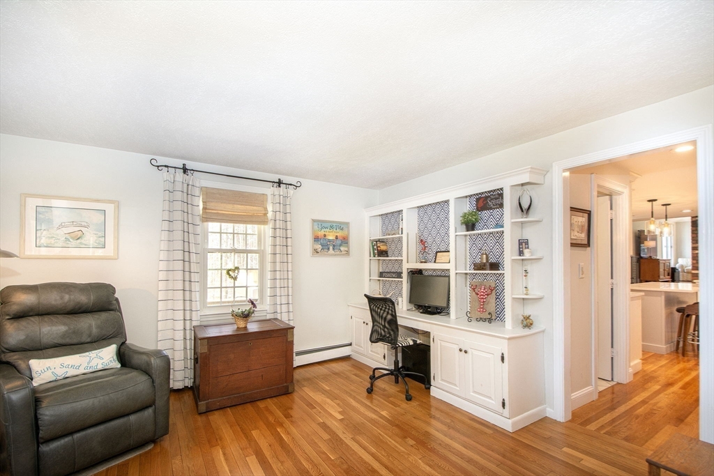 18 Longmeadow Rd