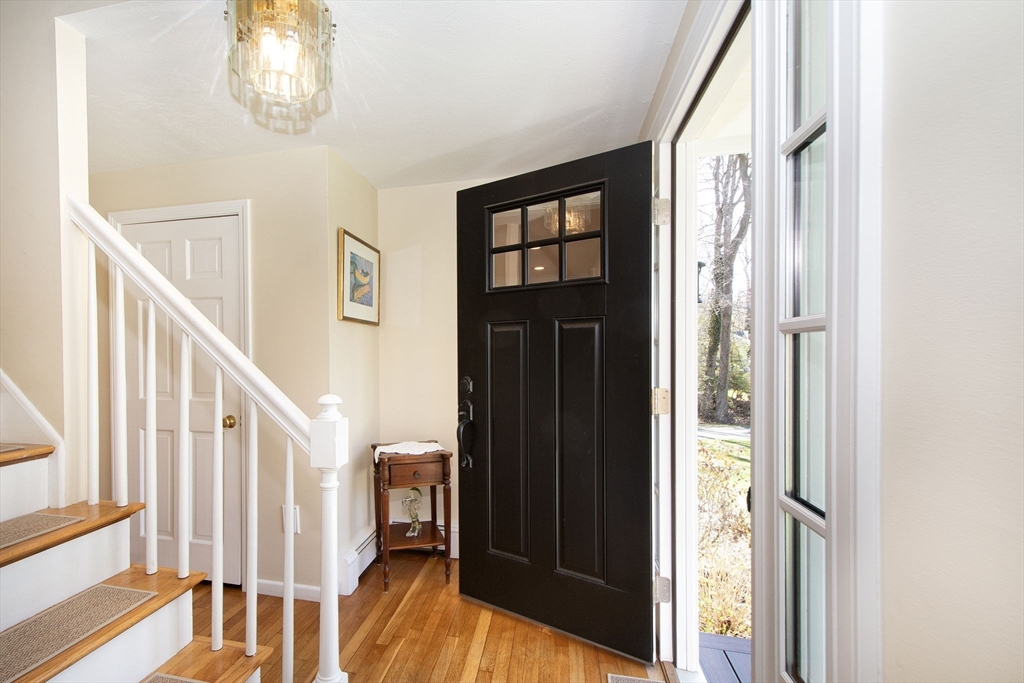 18 Longmeadow Rd