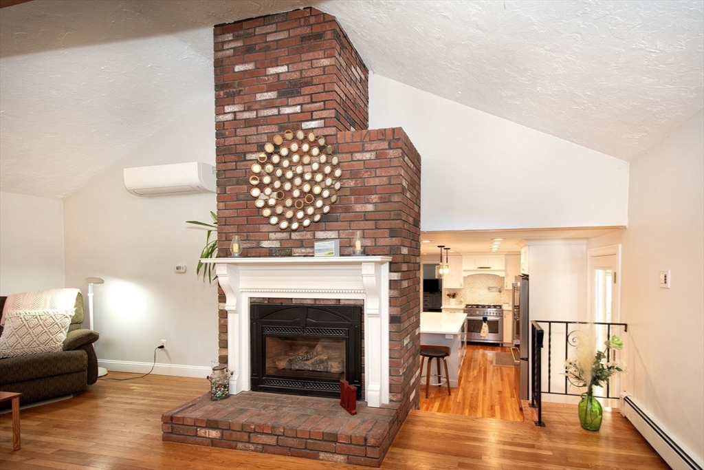 18 Longmeadow Rd