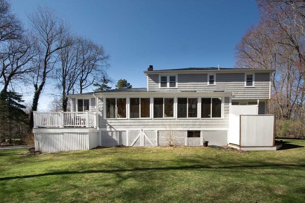 18 Longmeadow Rd