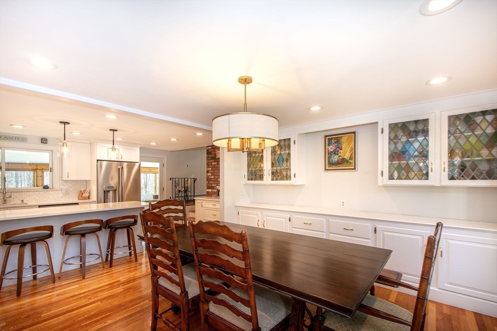 18 Longmeadow Rd