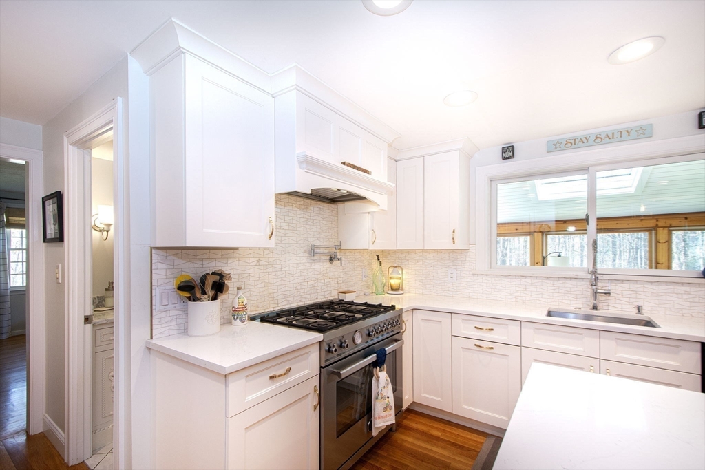 18 Longmeadow Rd