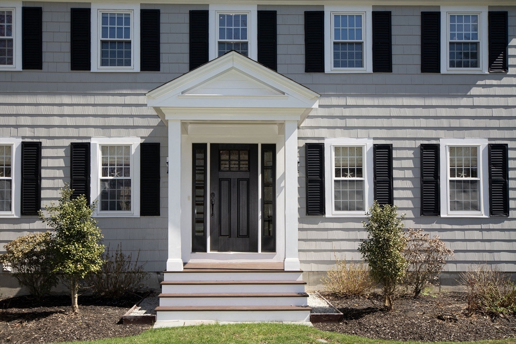 18 Longmeadow Rd