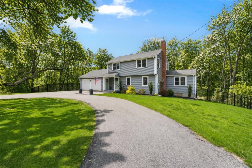 184 Booth Hill Rd