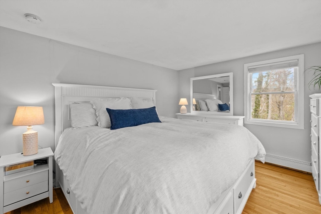 184 Booth Hill Rd