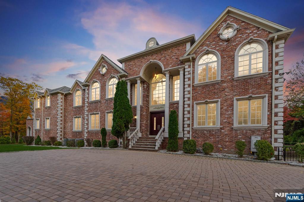 24 Tulip Tree Lane