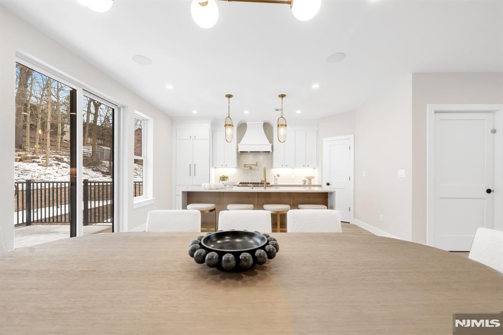 188 Broadway 8