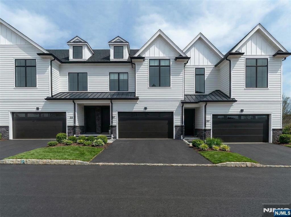 37 Feldman Court